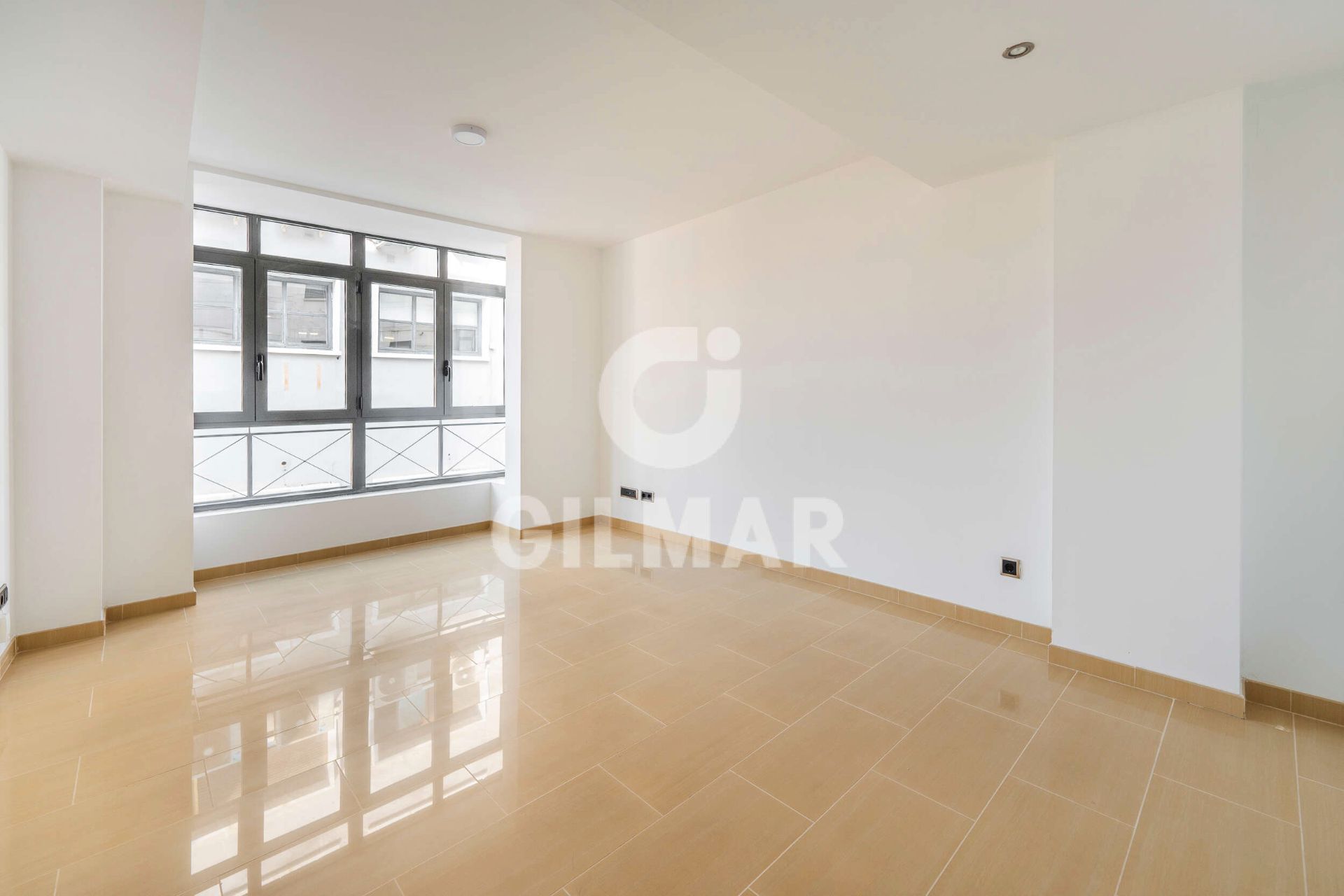 Habitación de Piso en venta en  Madrid Capital con Aire acondicionado, Calefacción y Terraza