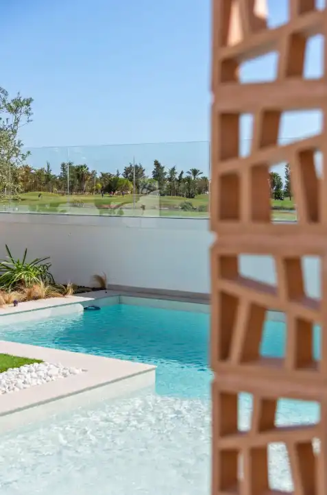 House with terrace for sale in Las Lomas de Rame - Bahía Bella, imagen 2