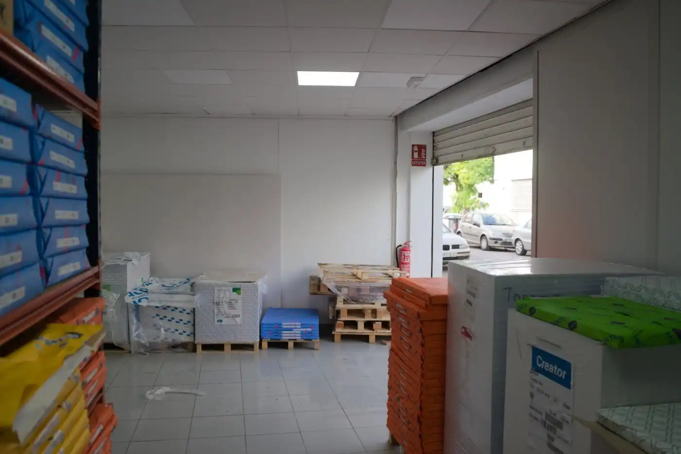 Local en venta en Torrent con Aire acondicionado