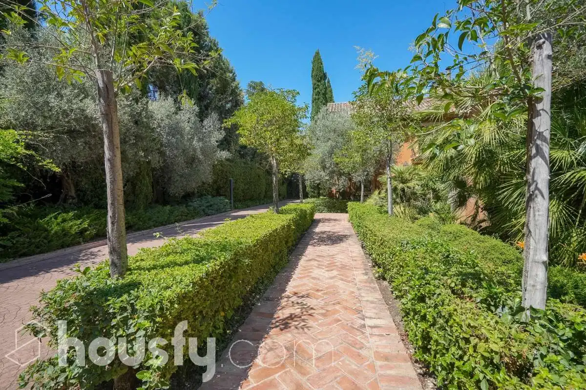 Exterior view of Houses for sale in Pozuelo de Alarcón  with Air Conditioner, Heating and Private garden