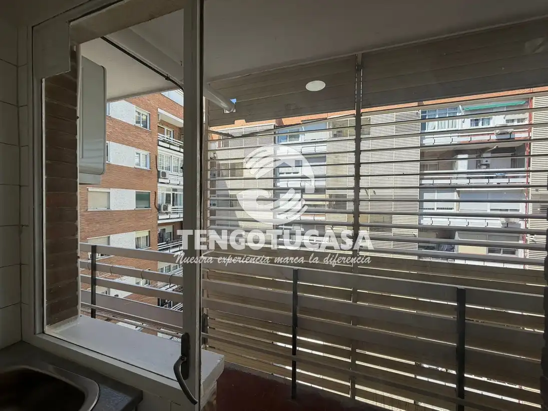 Terrassa de Pis de lloguer en Madrid amb Calefacció, Terrassa i Forn