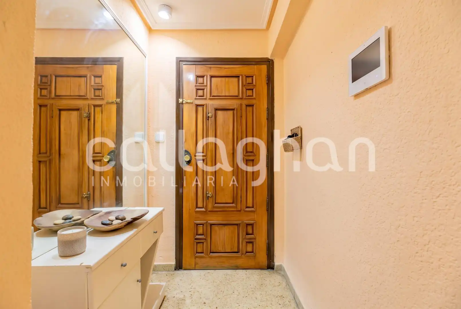 Piso en venta en Valencia con Balcón