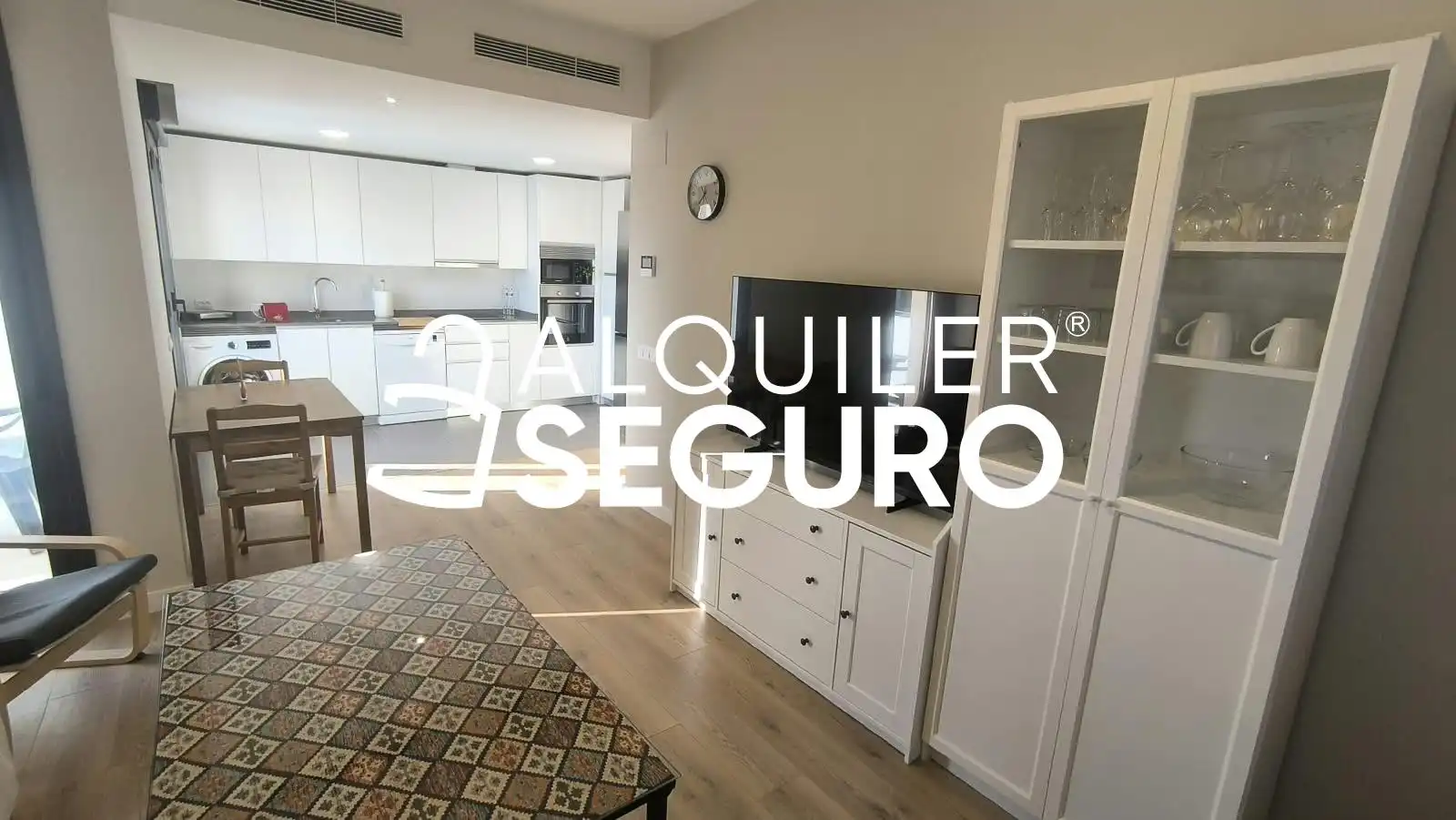 Cocina de Piso de alquiler en Sevilla con Aire acondicionado, Trastero y Piscina