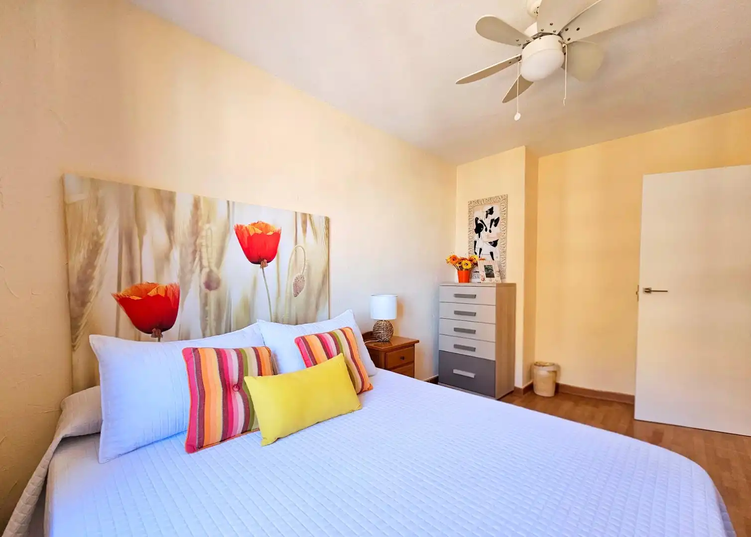 Schlafzimmer von Wohnung zum Verkauf in La Manga del Mar Menor mit Möbliert, Balkon und Alarm