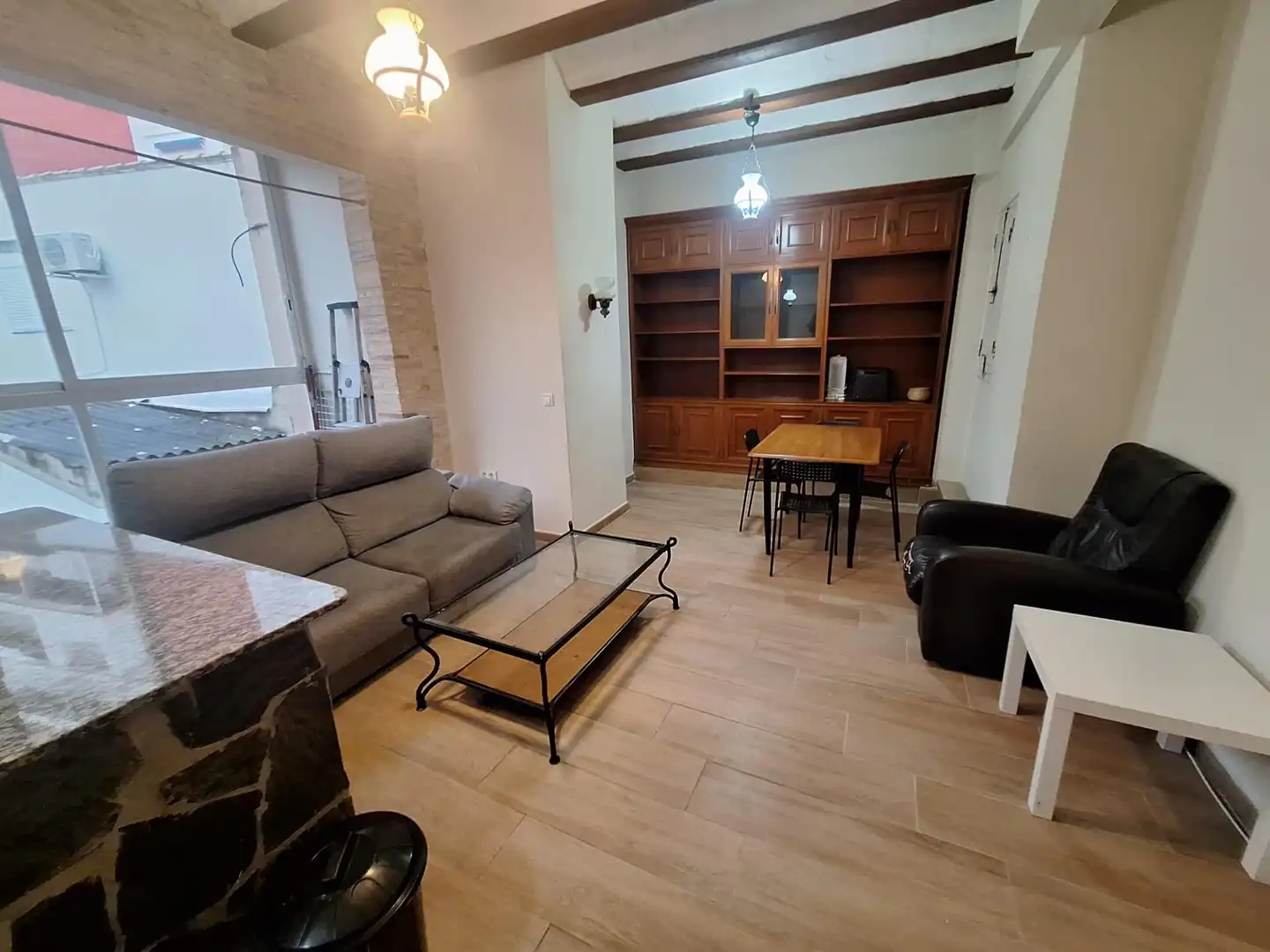 Living room of Flat for rent in Valencia  with Air Conditioner, Heating and Parquet flooring