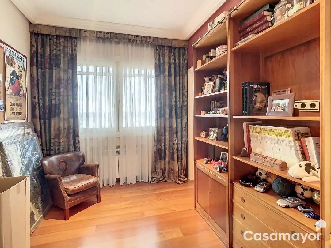 Habitación de Casa o chalet en venta en Mutxamel con Aire acondicionado, Calefacción y Jardín privado