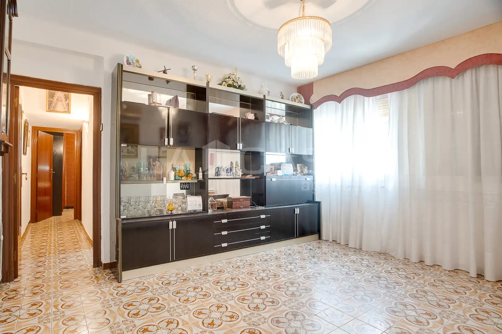 Sala de estar de Planta baja en venta en Cornellà de Llobregat