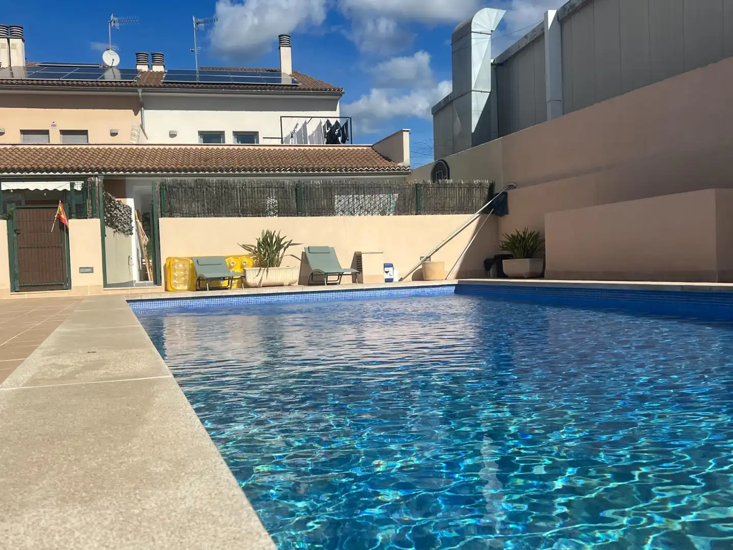 Piscina de Casa adosada en venda en Inca amb Aire condicionat, Terrassa i Traster