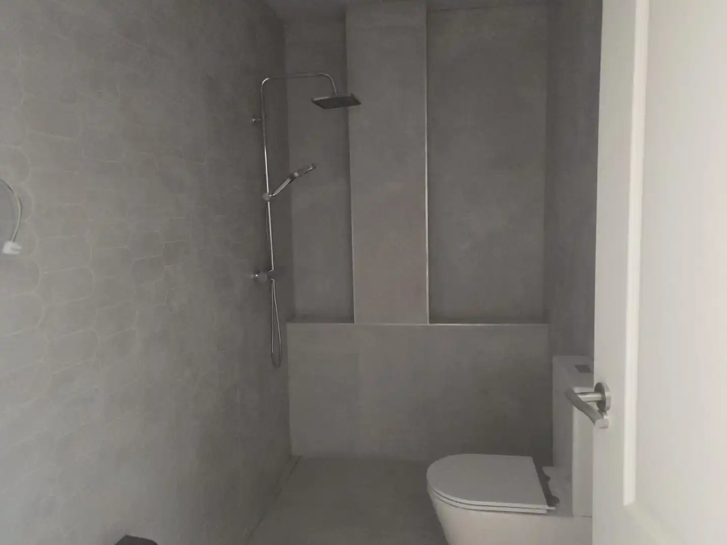 Bathroom of Houses for sale in Valencia  with Air Conditioner, Heating and Private garden