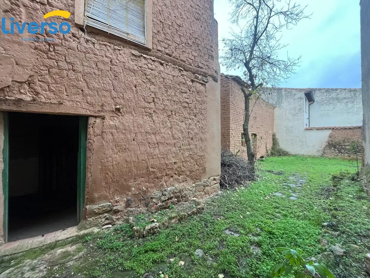 Vista exterior de Casa o chalet en venta en Villasandino con Amueblado