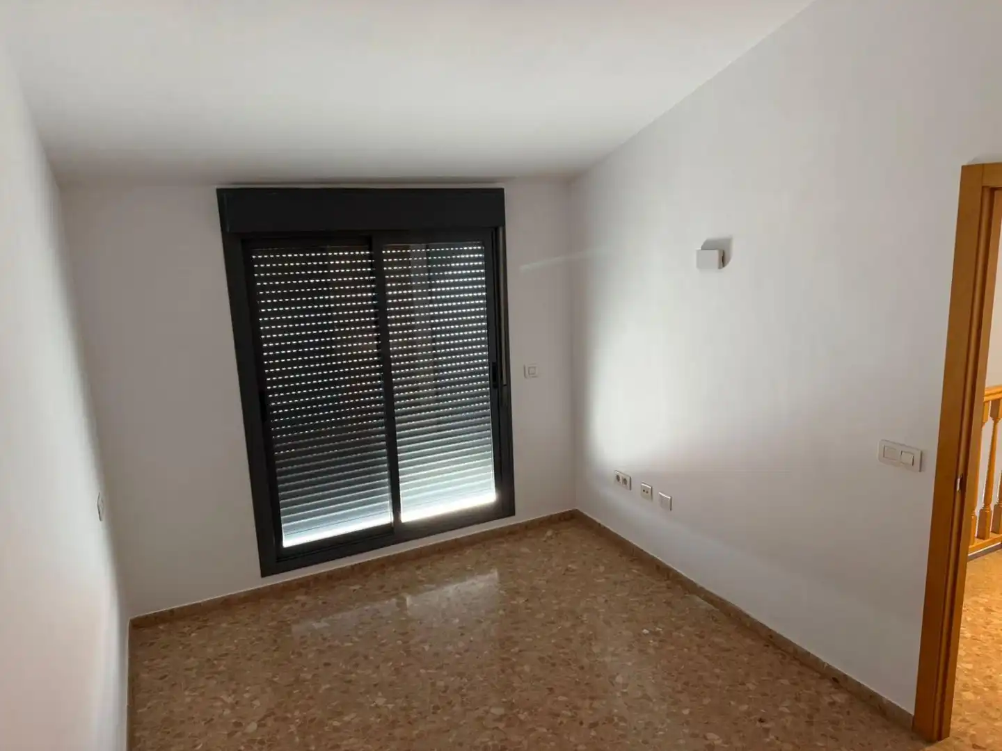 Schlafzimmer von Dachboden zur Miete in Vila-real mit Klimaanlage