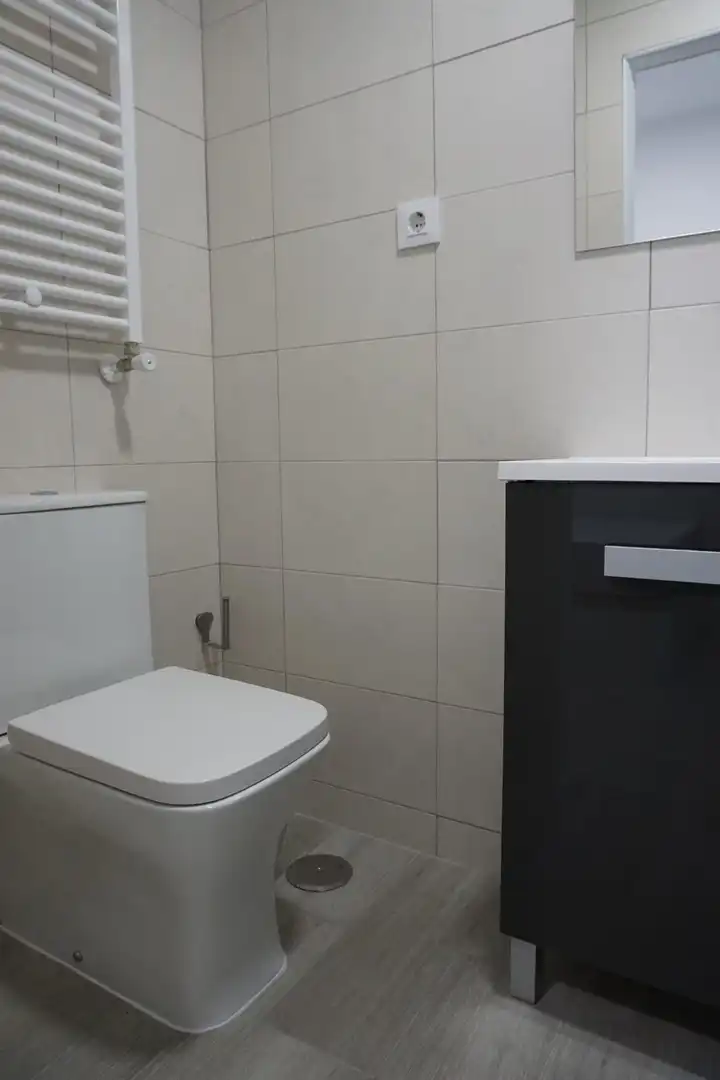 Room in Calle CAPITAN MENDEZ VIGO, 50, Santo Tomás