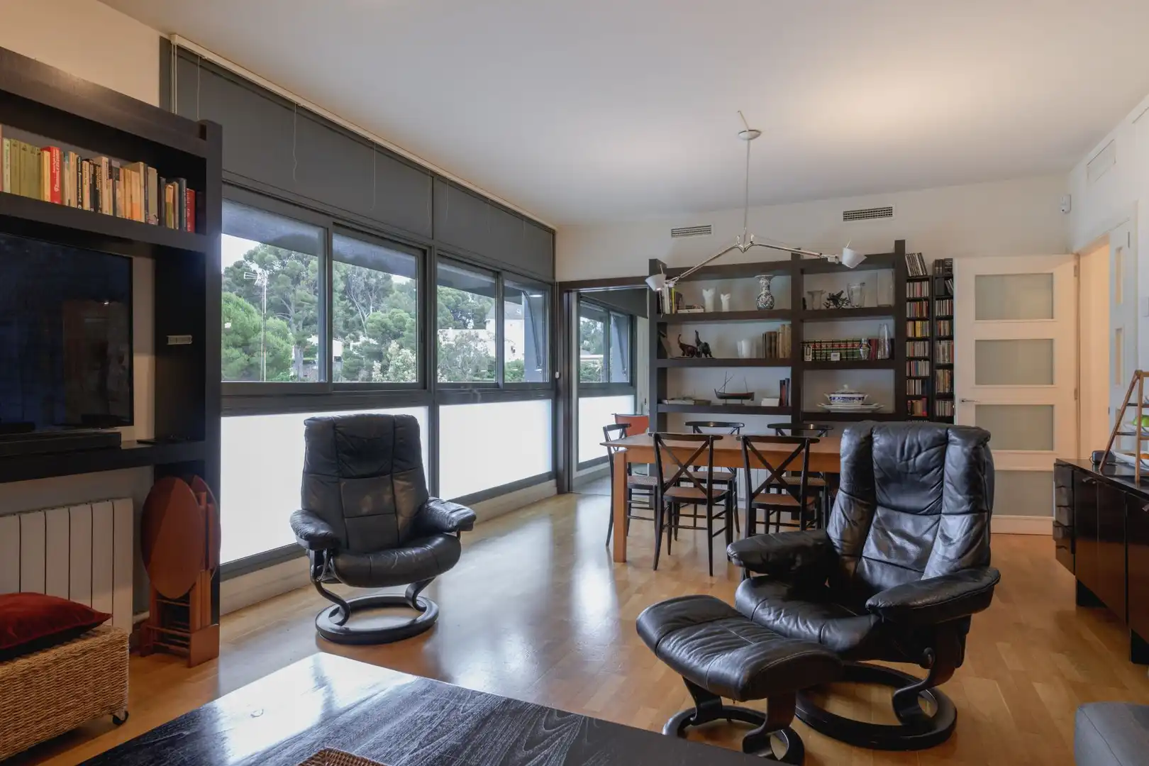 Sala de estar de Piso en venta en Sant Just Desvern con Aire acondicionado, Calefacción y Terraza