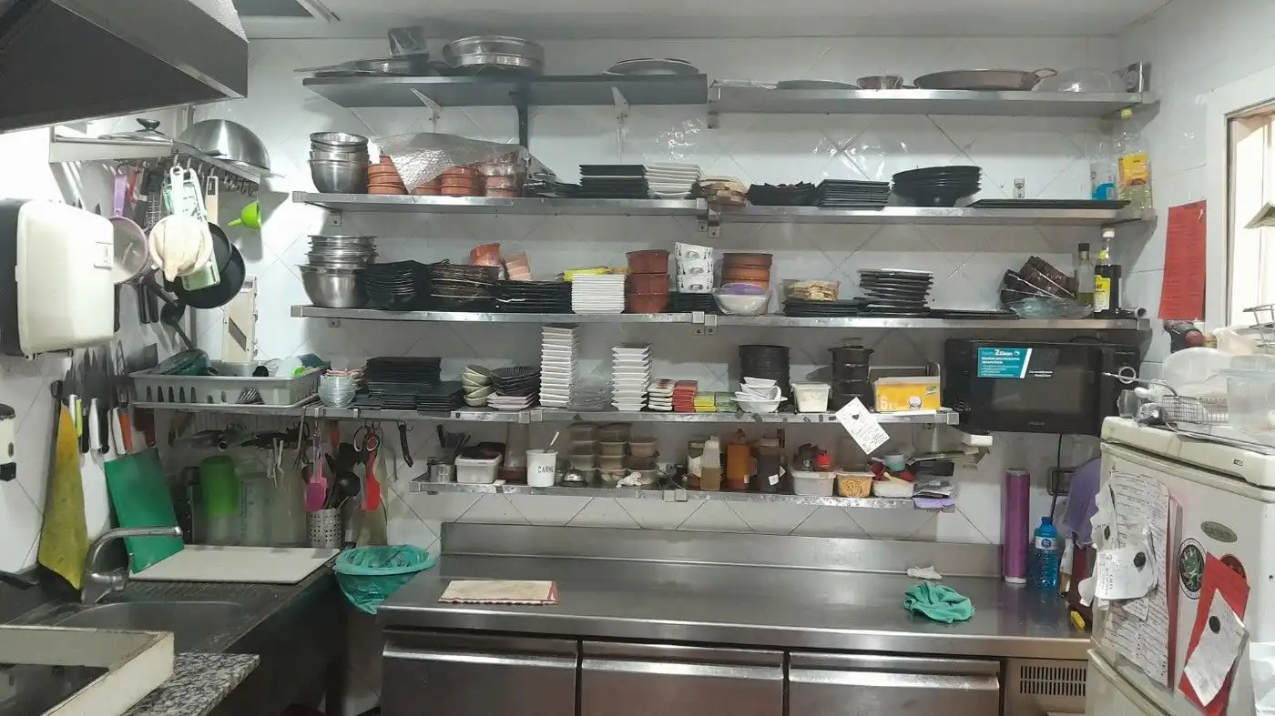 Local comercial en traspàs a Sant Joan, imagen 2