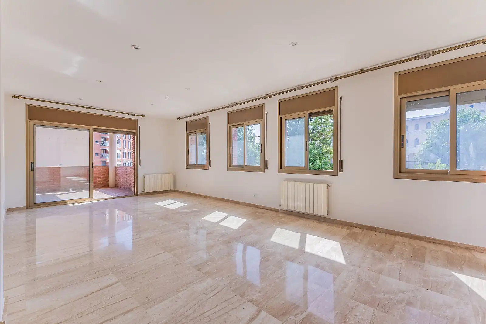 Living room of Houses for sale in Via Europa - Parc Central