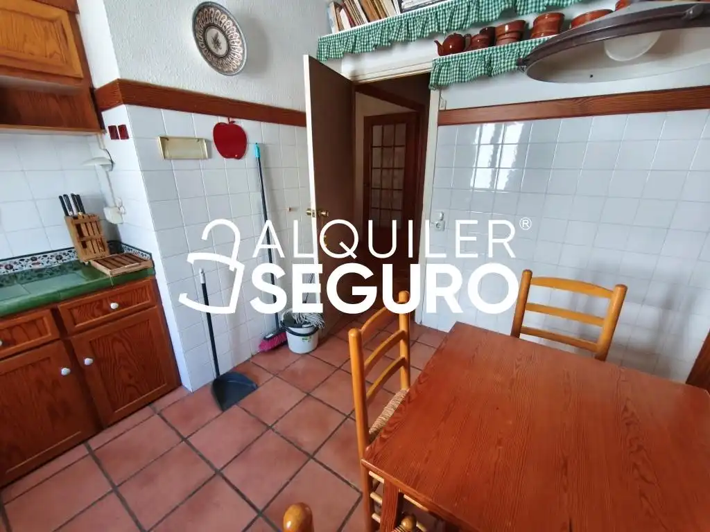 Kitchen of Flat for rent in Alicante / Alacant  with Heating, Terrace and Furnished