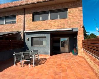 Foto 2 de Casa o xalet de lloguer a Carrer Ramon Vayreda, Fornells de la Selva, Girona