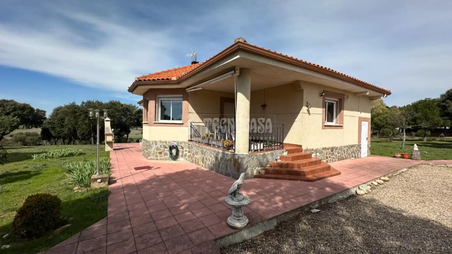 Exterior view of Country homes for sale in Málaga del Fresno  with Heating, Swimming Pool and Furnished