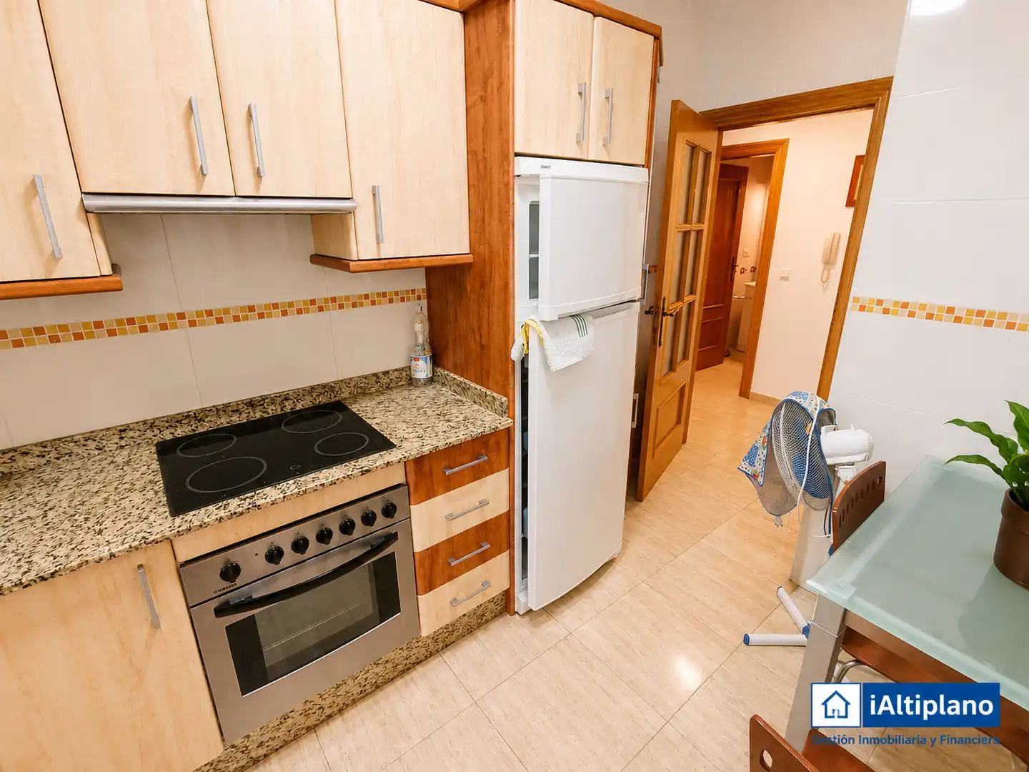 Küche von Wohnung zum Verkauf in Baza mit Heizung, Möbliert und Ofen