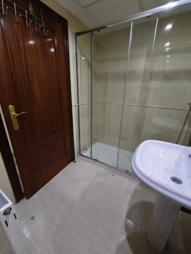 Baño de Piso en venta en Cáceres con Aire acondicionado, Calefacción y Terraza