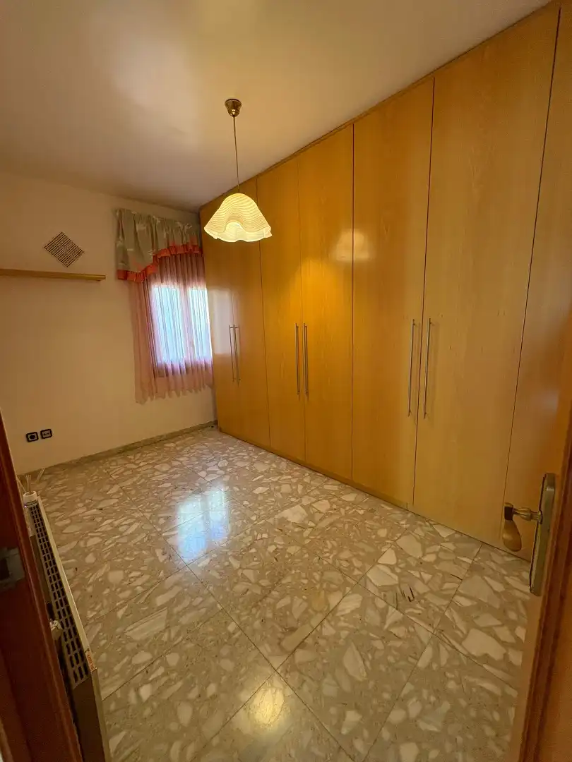 Dormitori de Pis en venda en Tortosa amb Aire condicionat, Calefacció i Traster