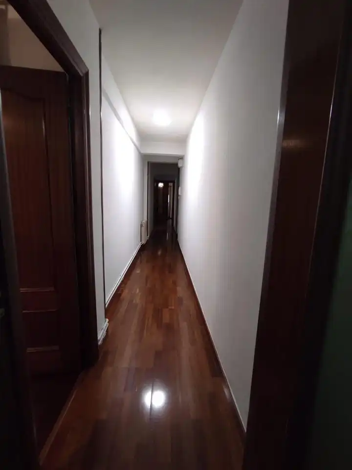 Piso en venta en Santander con Calefacción y Parquet
