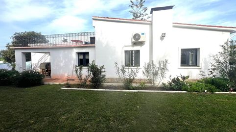 Villa de 4 habitaciones en San Pedro cerca de la playa.