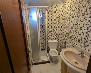 Bathroom of Flat for sale in  Sevilla Capital