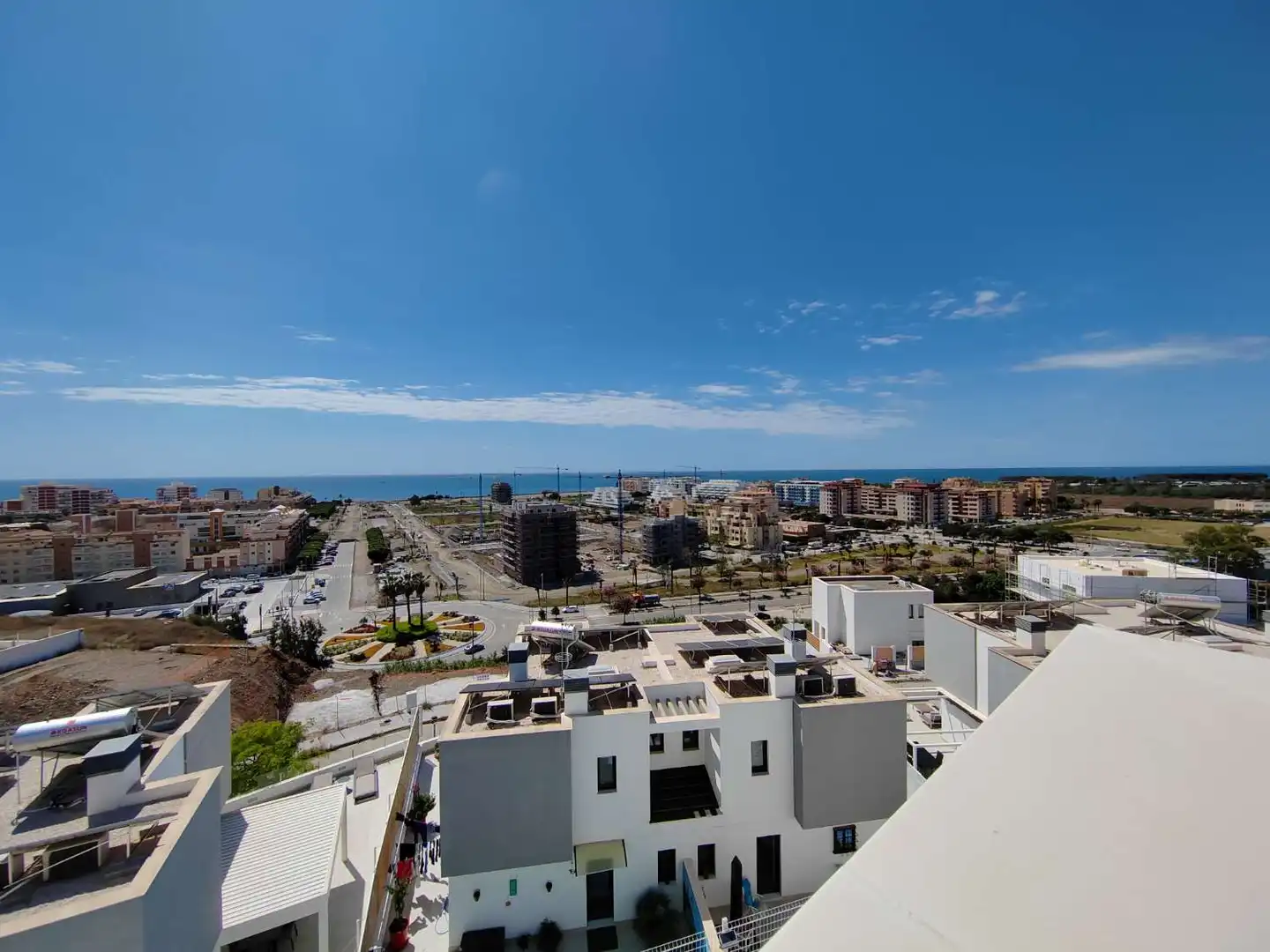 Vista exterior de Casa o chalet de alquiler en Vélez-Málaga con Aire acondicionado, Terraza y Piscina
