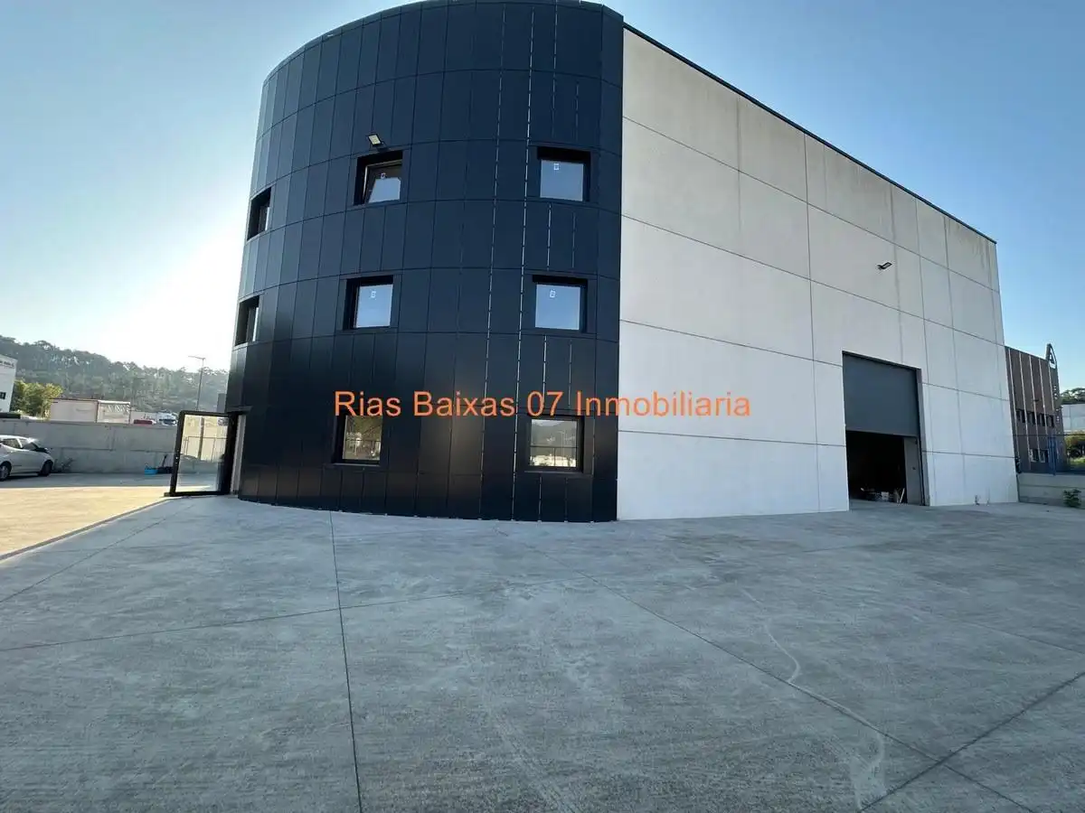 Nau industrial de lloguer a O Porriño