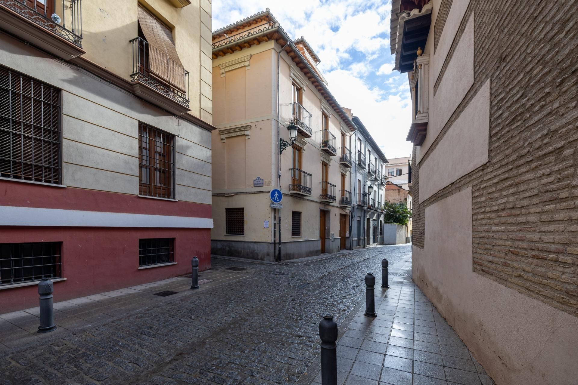 Vista exterior de Àtic en venda en  Granada Capital amb Aire condicionat, Calefacció i Terrassa
