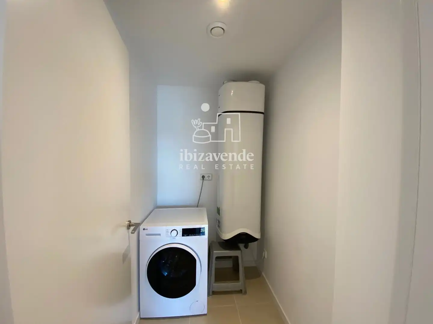 Wohnung zur Miete in Santa Eulària des Riu mit Klimaanlage, Heizung und Terrasse
