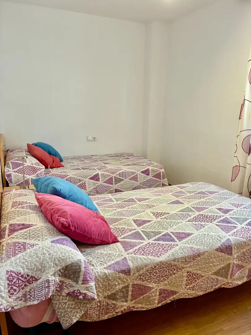 Flat for rent in Avenida BALEARES, La Creu del Grau