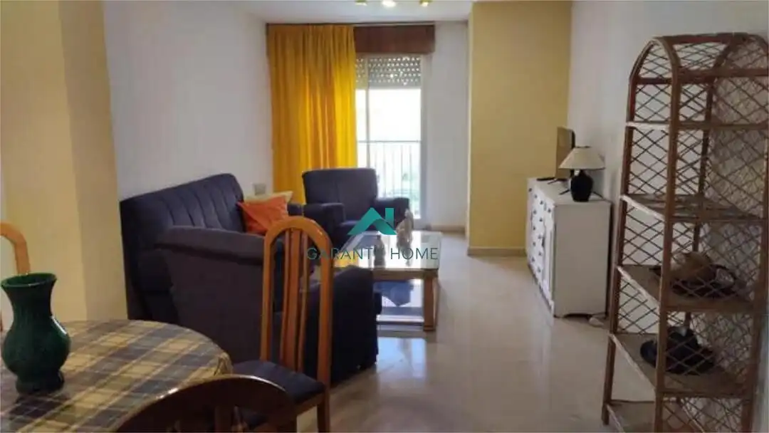 Flat with terrace to rent in Avda de Madrid - Pº de la Estación