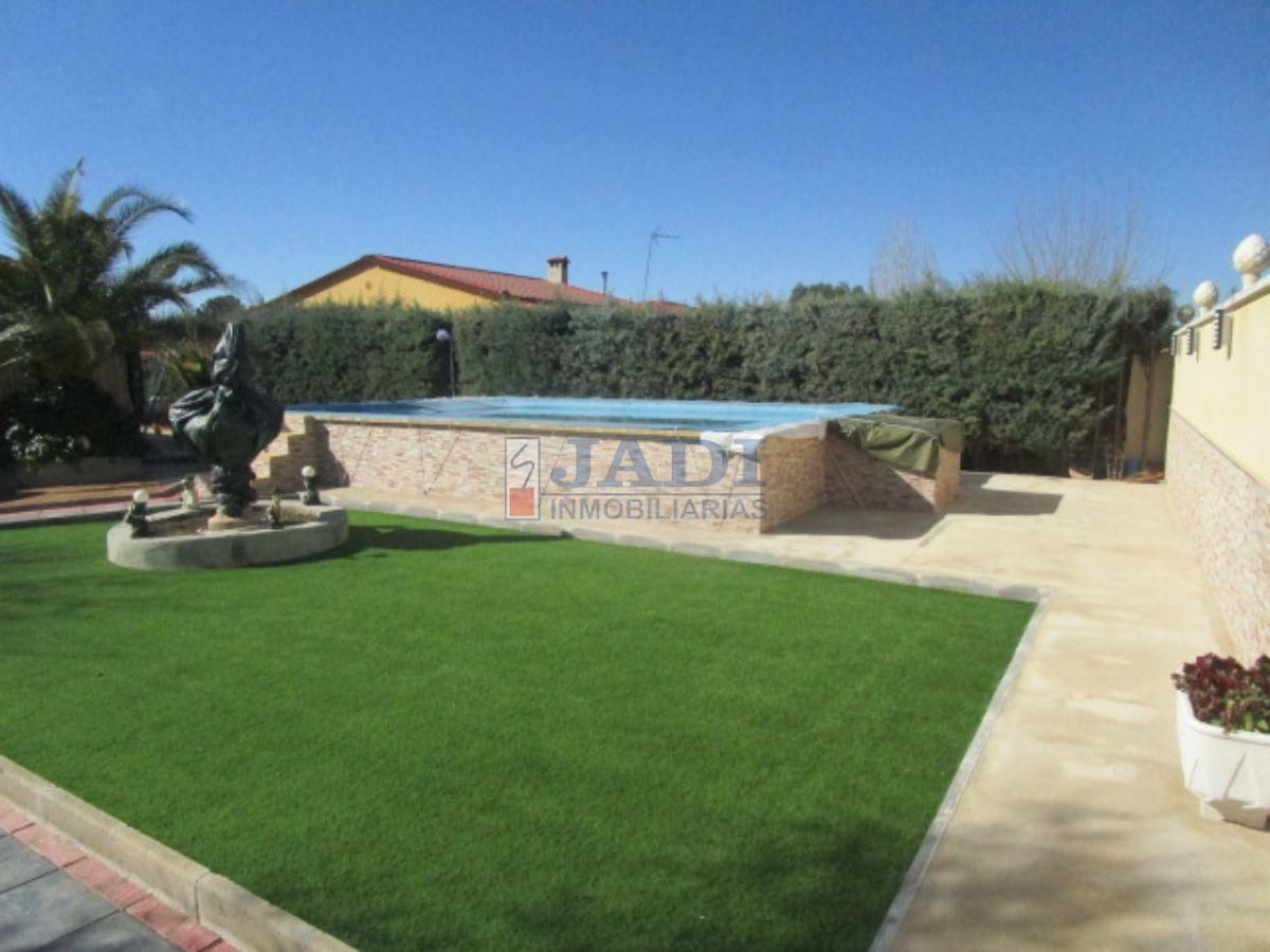 Jardín de Finca rústica en venta en Membrilla con Aire acondicionado, Calefacción y Trastero