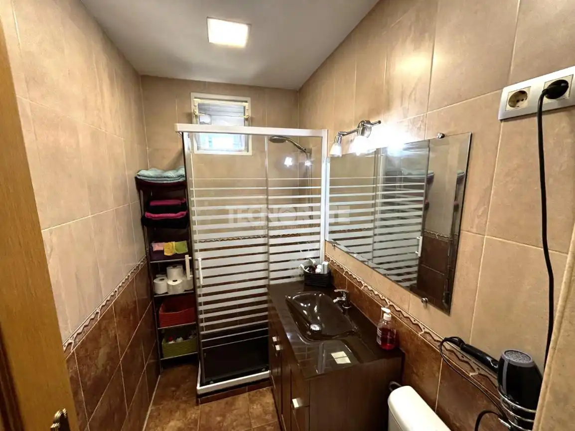Baño de Piso en venta en Móstoles con Calefacción, Terraza y Amueblado
