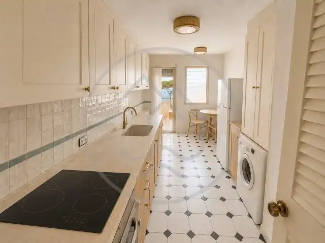 Flat with terrace for sale in Passeig Marítim 142, imagen 4
