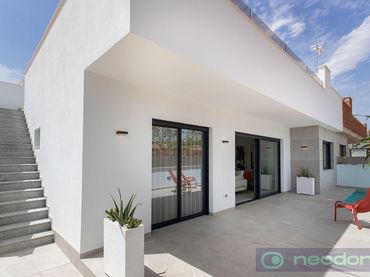House with pool for sale in N/A