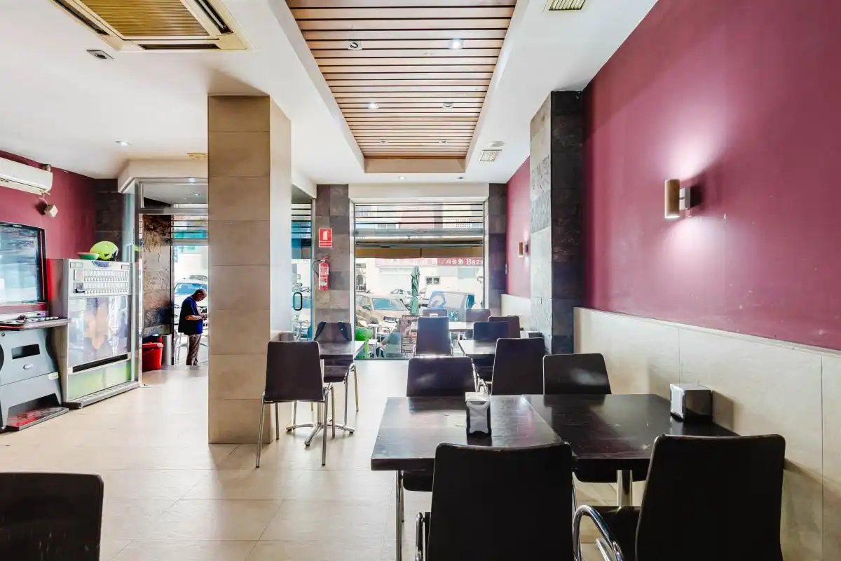 Local en venta en Marbella con Calefacción