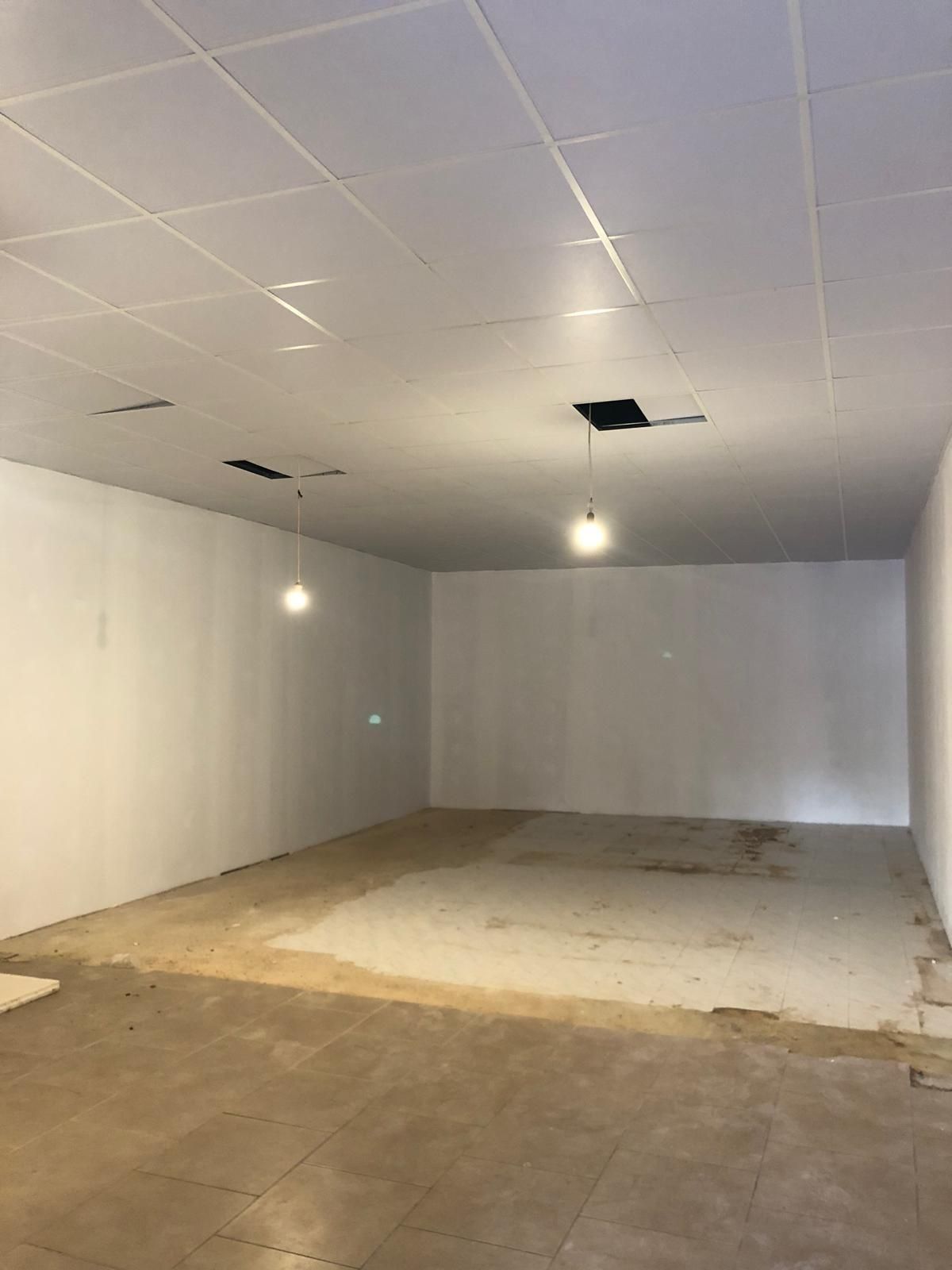 Local de alquiler en Cala Blava - Bellavista