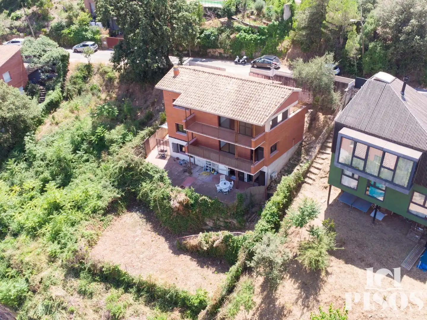 Vista exterior de Casa o xalet en venda en Población de Arroyo amb Aire condicionat, Calefacció i Jardí privat