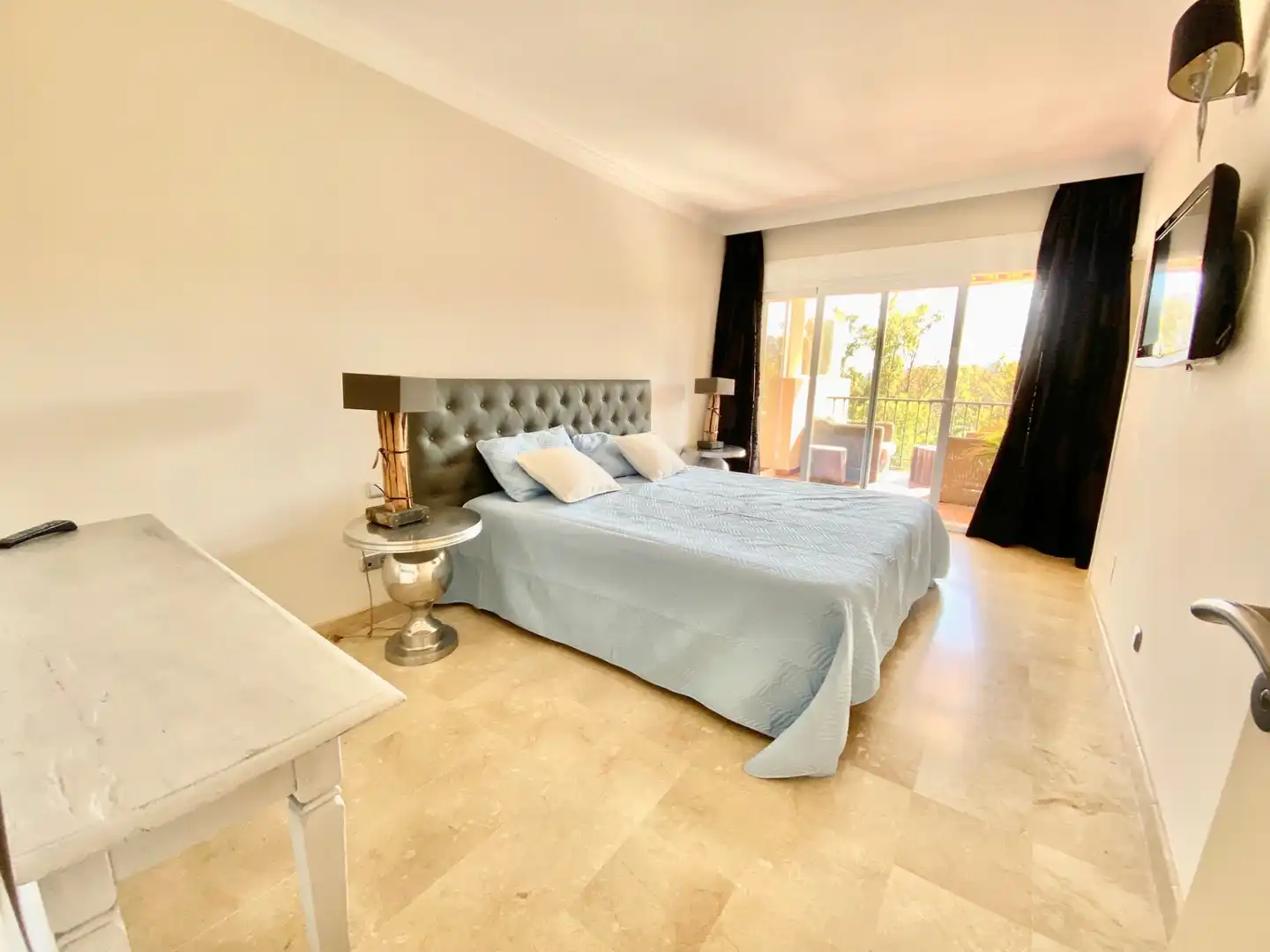 Apartments for rent in Benatalaya