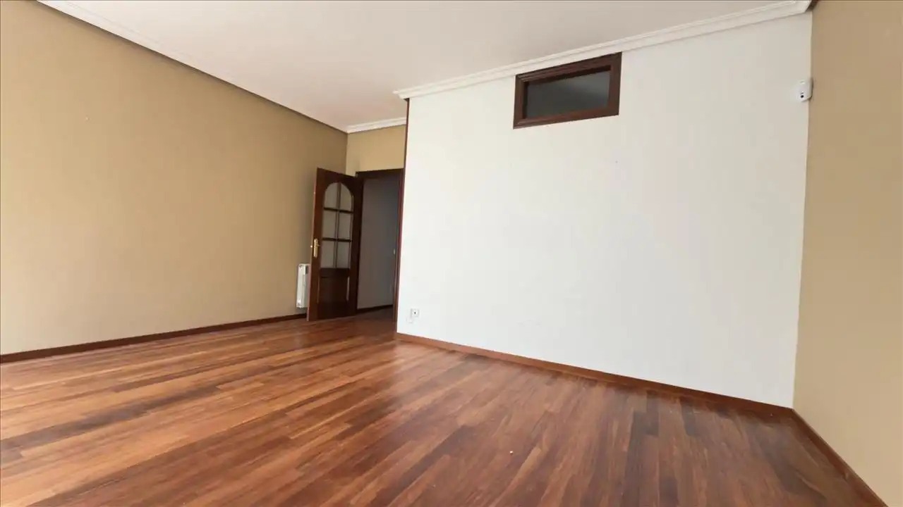 Habitación de Piso en venta en Gijón 