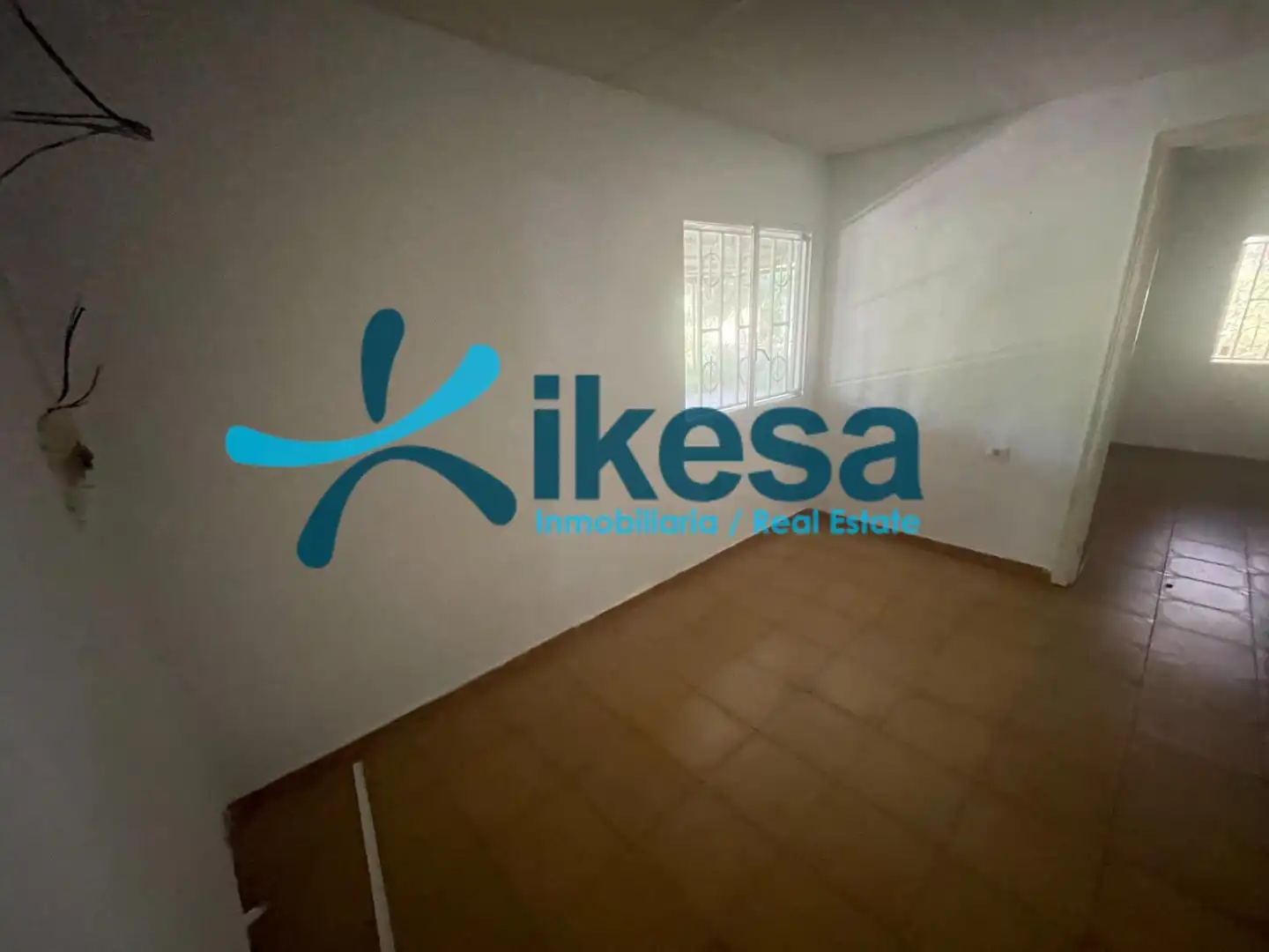 Finca rústica en venta en La Puebla del Río con Jardín privado y Piscina