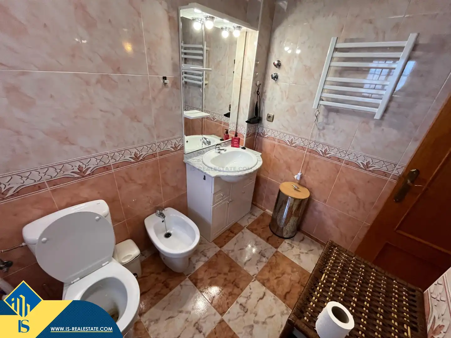Bathroom of Duplexes for rent in Orihuela  with Air Conditioner, Terrace and Furnished