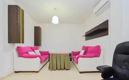 Living room of Flat for sale in Atarfe  with Air Conditioner and Terrace