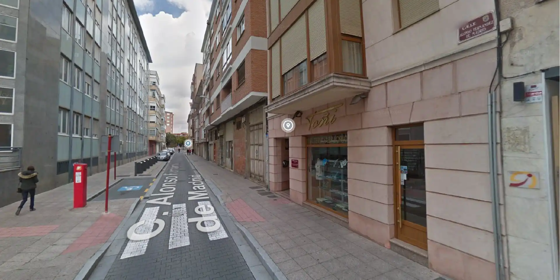 Local comercial en venta en C ALONSO FERNANDEZ DE MADRID, imagen 2