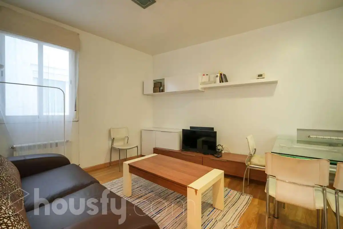 Living room of Flat for sale in Madrid  with Heating