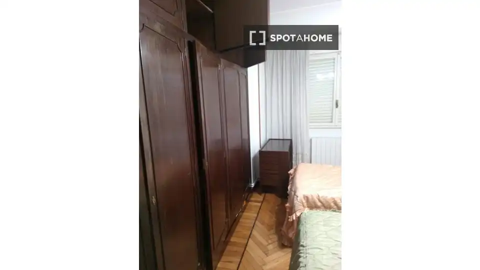 Bedroom of Flat for share in Santander  with Air Conditioner, Heating and Furnished