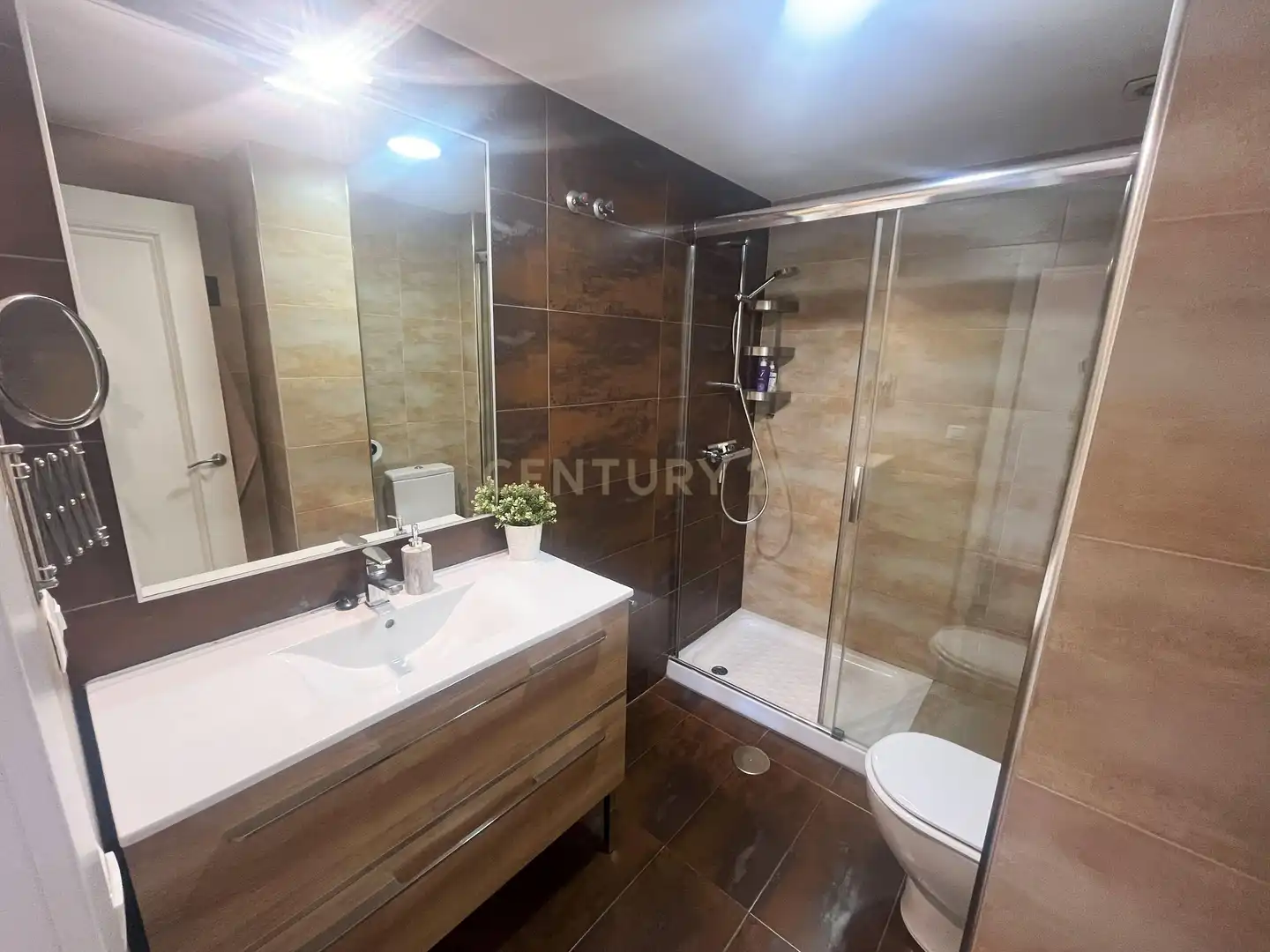 Bathroom of Flat for rent in Málaga  with Air Conditioner, Oven and Washing machine
